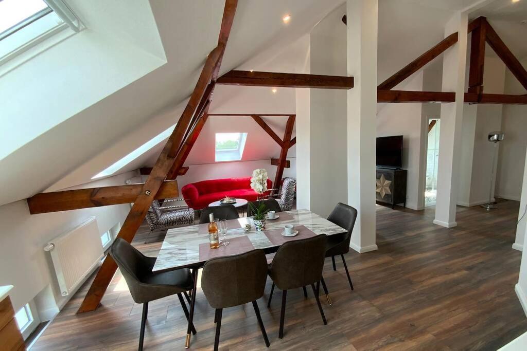 Loft 1 Apartment *
